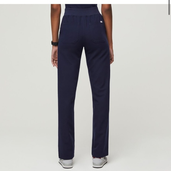 COPY - FIGs Livingston Basic Scrub Pants™ Women’s new w/ tags MEDIUM color blac… - Picture 3 of 3